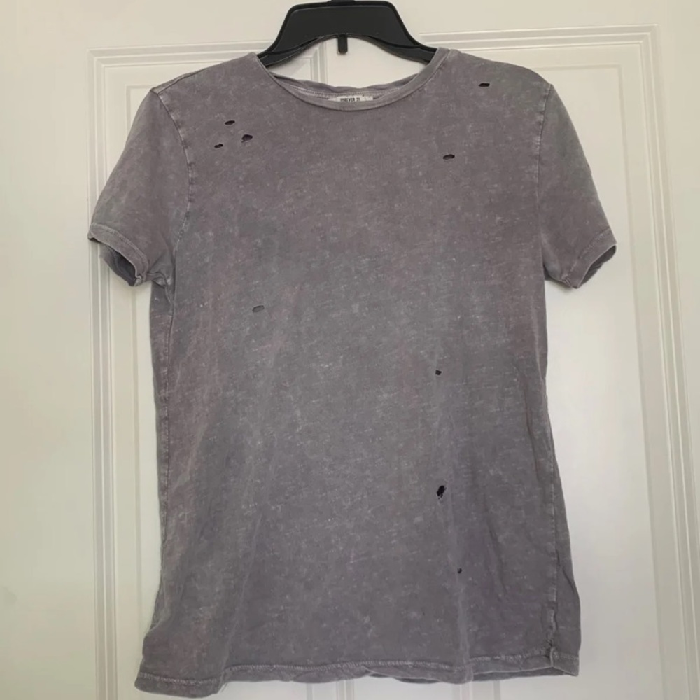 Forever 21 t-shirt (small)